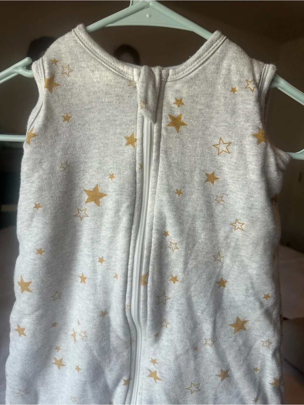 Baby Sleeveless Zip Sleep Sack in Gold Star Print 100% cotton 3-6 months